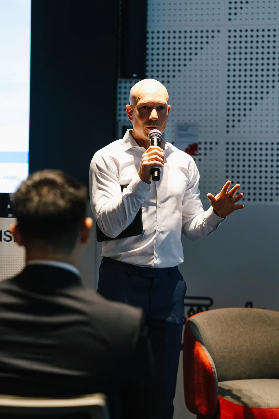 Jonah Larkin answering a question from the audience